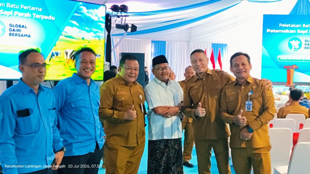 Direksi Perumda Air Minum Tirta Baribis Hadiri Groundbreaking Peternakan Sapi Perah Terpadu
